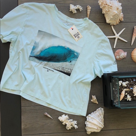 Billabong Tops - 🌴🌼BILLABONG- ANDY’S LAST DAY AT PIKE CROP TOP🌼